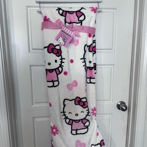 Hello kitty blanket